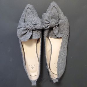 Shoes grey